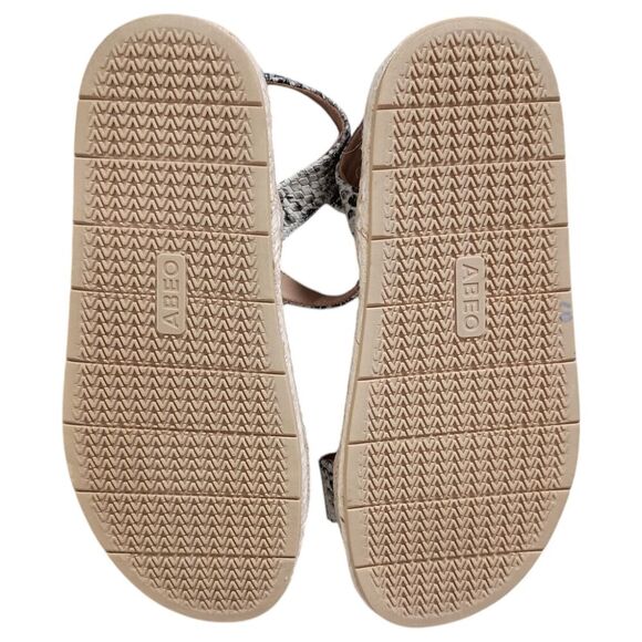 Abeo Sandals 7.5 Womens Grey Isle Strap Leather Flat Comfort Hook & Loop Casual - Picture 8 of 9